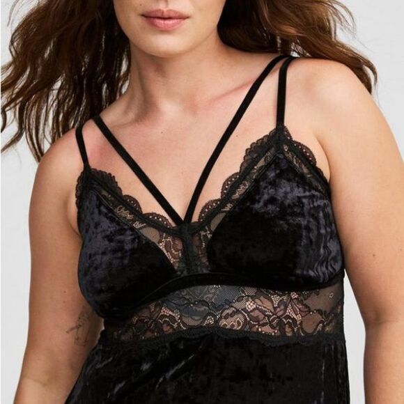 torrid Velour Lace Maxi Lingerie Slip NWT Size 2 - Picture 4 of 10